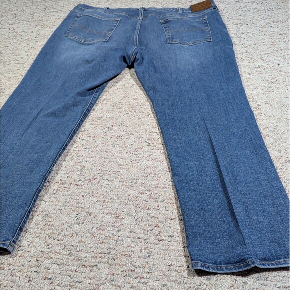 Lucky Brand Jeans Mens 46x30 Blue 181 Relaxed Fit Straight Leg Stretch Denim - Picture 11 of 13